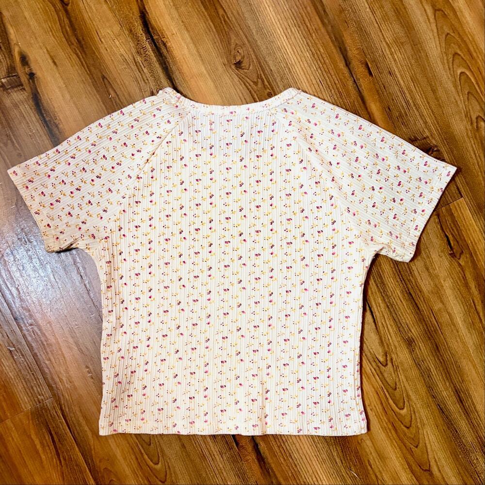 American Eagle Floral Baby Tee Size S - Picture 3 of 6
